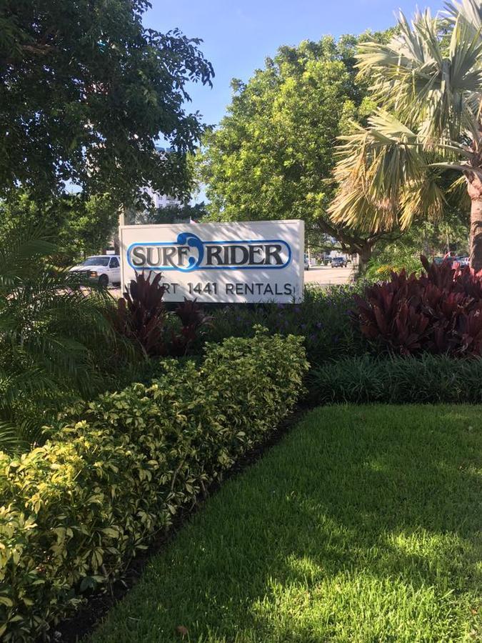Surf Rider Resort 폼파노 비치 외부 사진